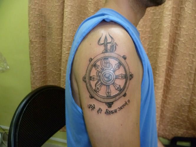 Mohndi tattoo - ཨོཾ • Dharmachakra • ཨོཾ First tattoo for... | Facebook