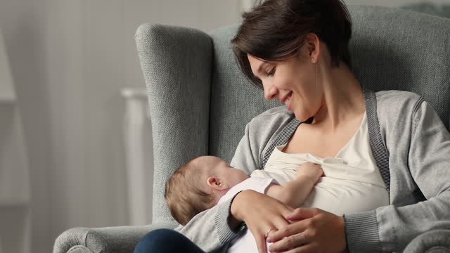 Foods That Should Be Taken By Moms Who Need To Increase Breast Milk