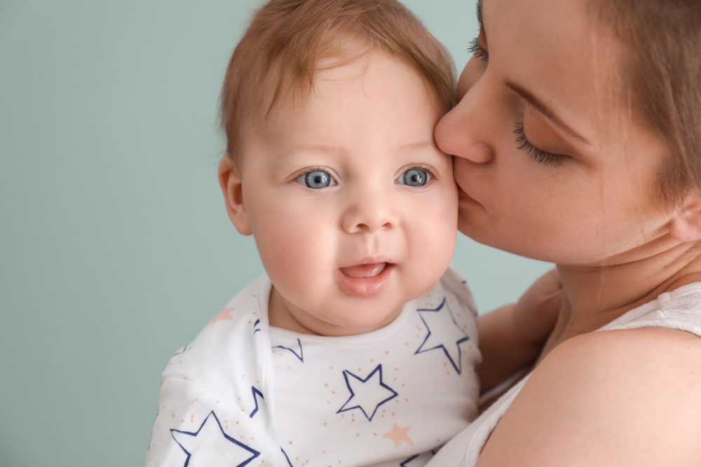 6 Quick Beauty Hacks for New Moms